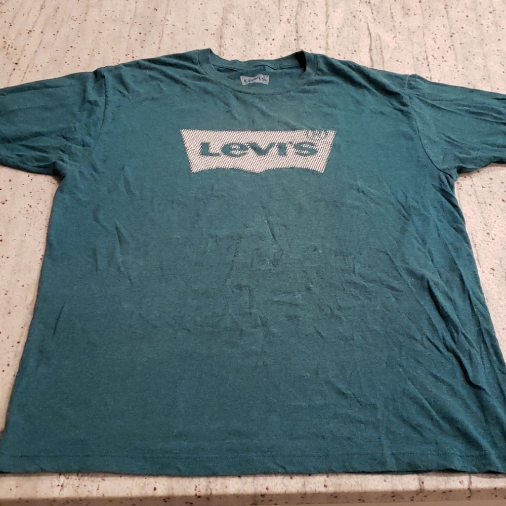 Levi's shirt
